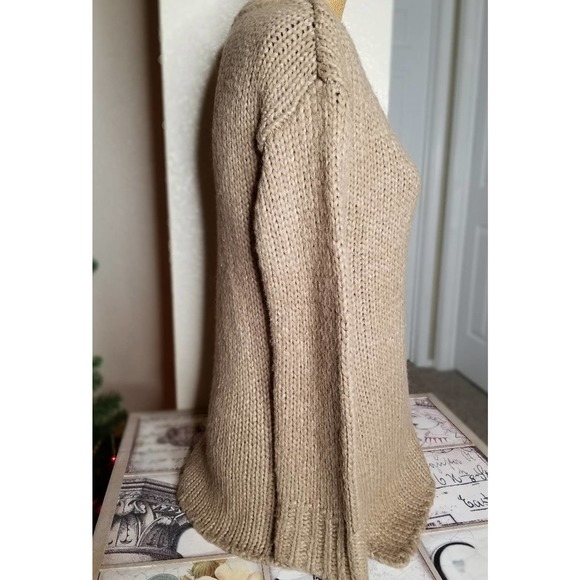Forever 21 Tan Thick Sweater - Picture 3 of 7